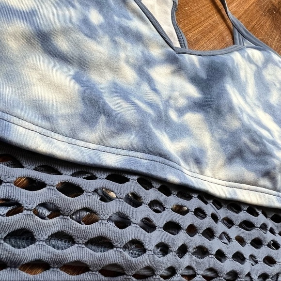 Victoria’s Secret Pink Ultimate Lightly  Lined Racerback Sports Bra Medium Blue - Picture 3 of 7